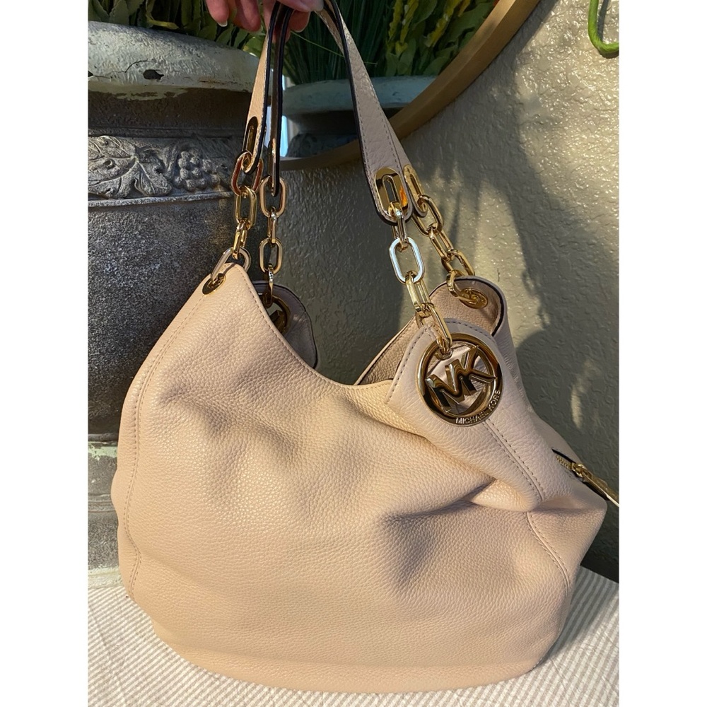 Michael Kors Cream Gold Shoulder Bag with Medallion Charm